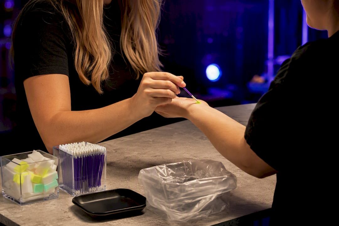 Patch testing UV-reactive paint safely